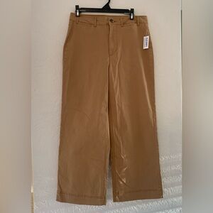 NWT Old Navy Women’s Wide Leg Khaki Chinos Size 4